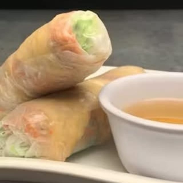 Gỏi Cuốn Chạy (2) - Frugally Green Spring Roll.