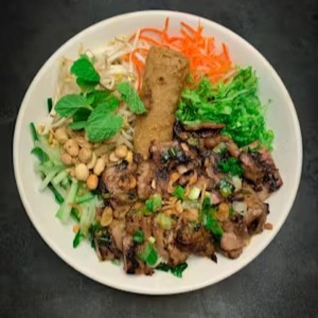 Bún Thịt Nướng Chả Giò - Country Banquet Vermicelli.