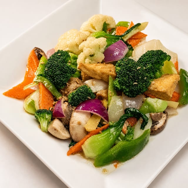 Bông Cải Xào Gà - Roosting in Cauliflower Basket (with Chicken).