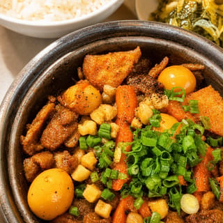 Thịt Heo Kho Đậu Hũ Trứng Cút - Fabulous Piglet
